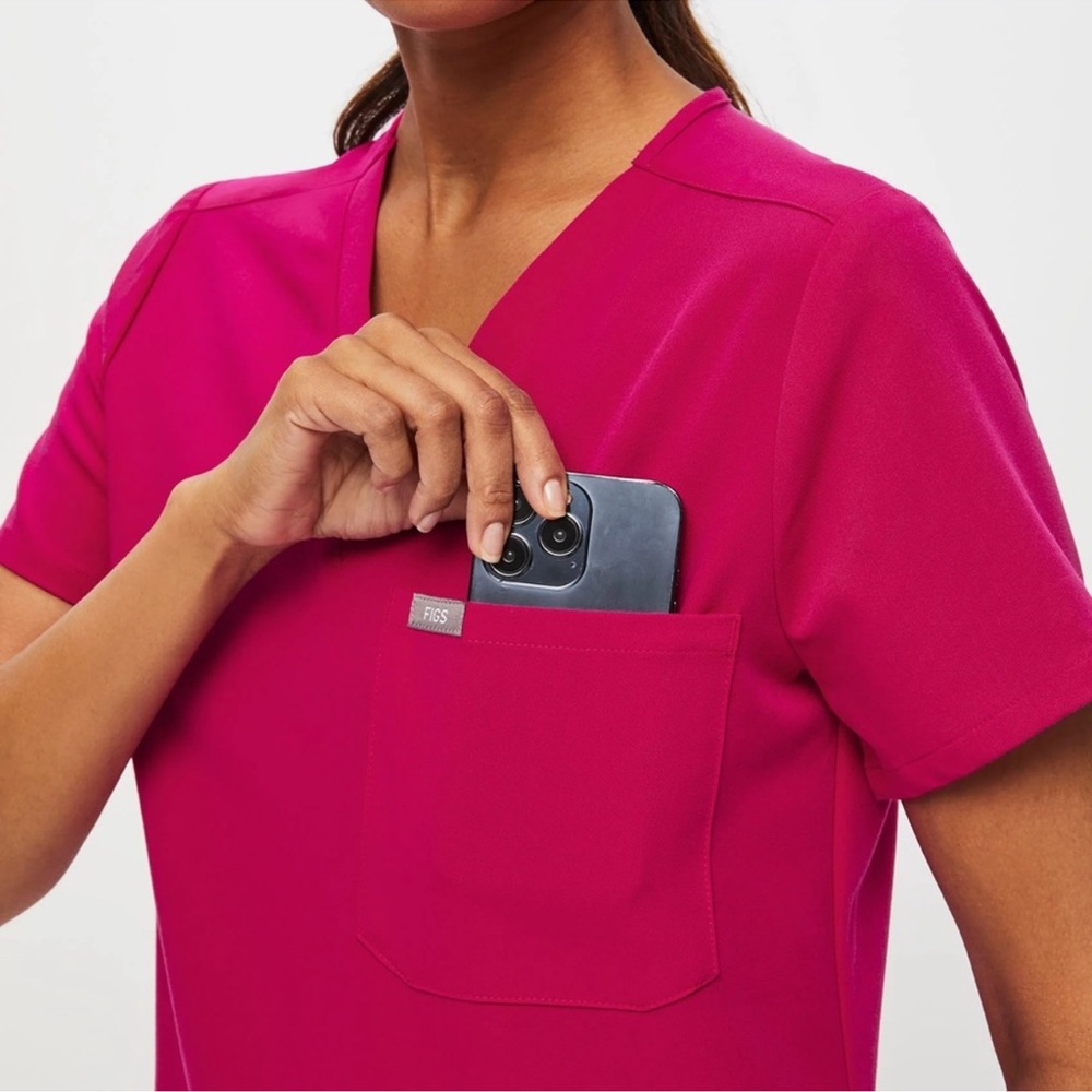 FIGS Scrub Top